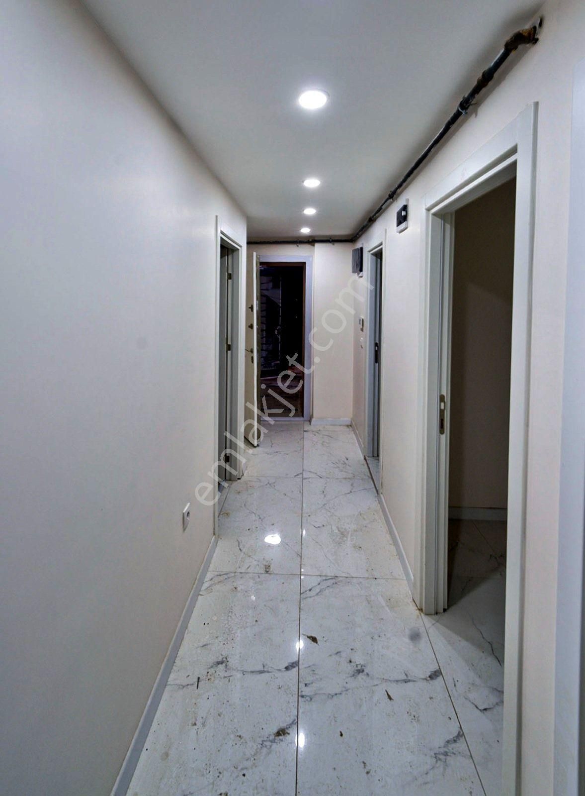 Bahçelievler Kıbrıs Parkı Yanı Sıfır Binada 2+1 90m2 Giriş Katı - Görsel 17