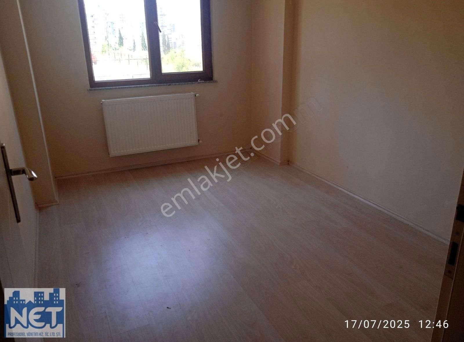 "söğütlü İlkokulu-ortaokulu Yanında Kiralık Daire."