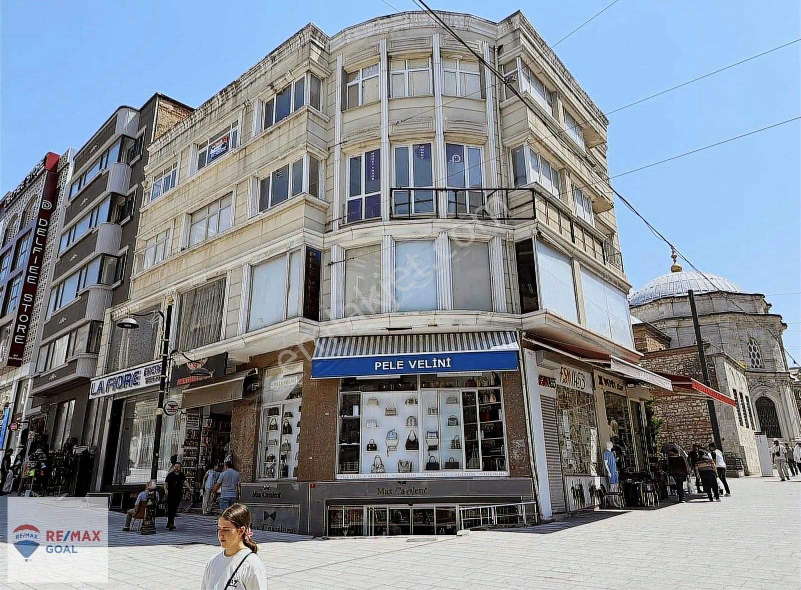 Fatih Laleli Ordu Caddesi Cepheli Satılık Boş 2+1