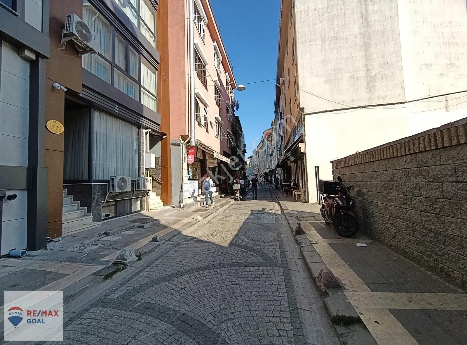 Üsküdar Merkezde Sıfır 2+1 Satılık Daire