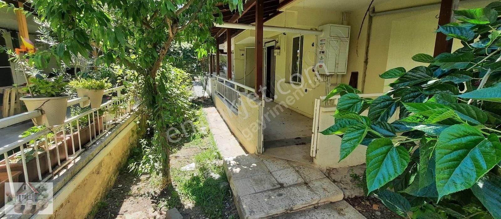 Denize Yürüme Mesafesinde Daire Fiyatına Mustakil Ev