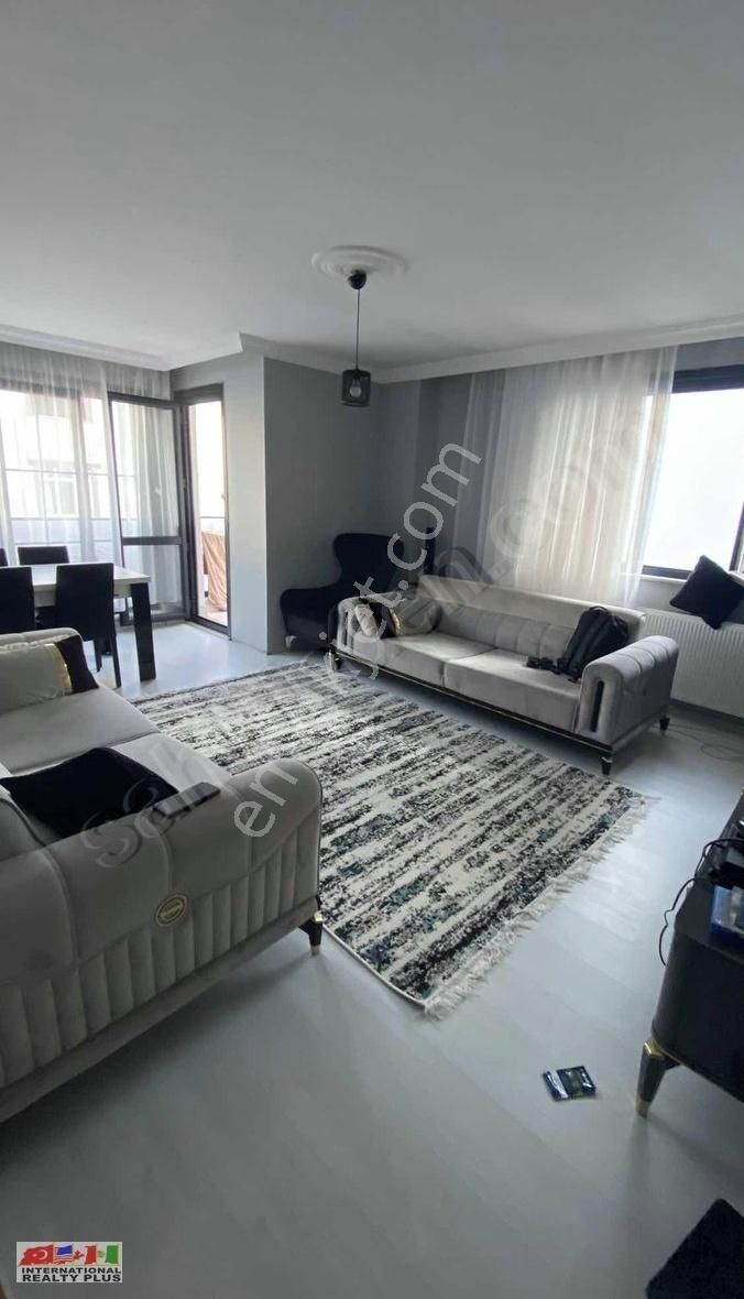 %70 Kredi Kurtköy Sınırı Petrol Yolu Caddesi Komşu 4+1 Dublex