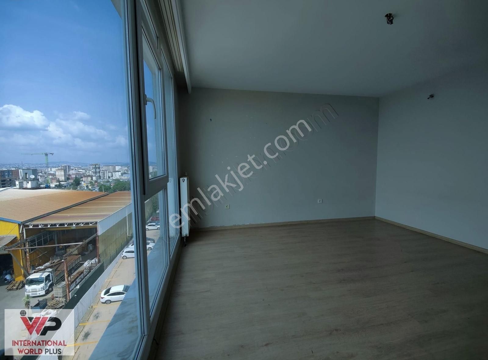 Dumankaya Doğu Sitesinde 1+0 En Üst Kat Güney Cephe