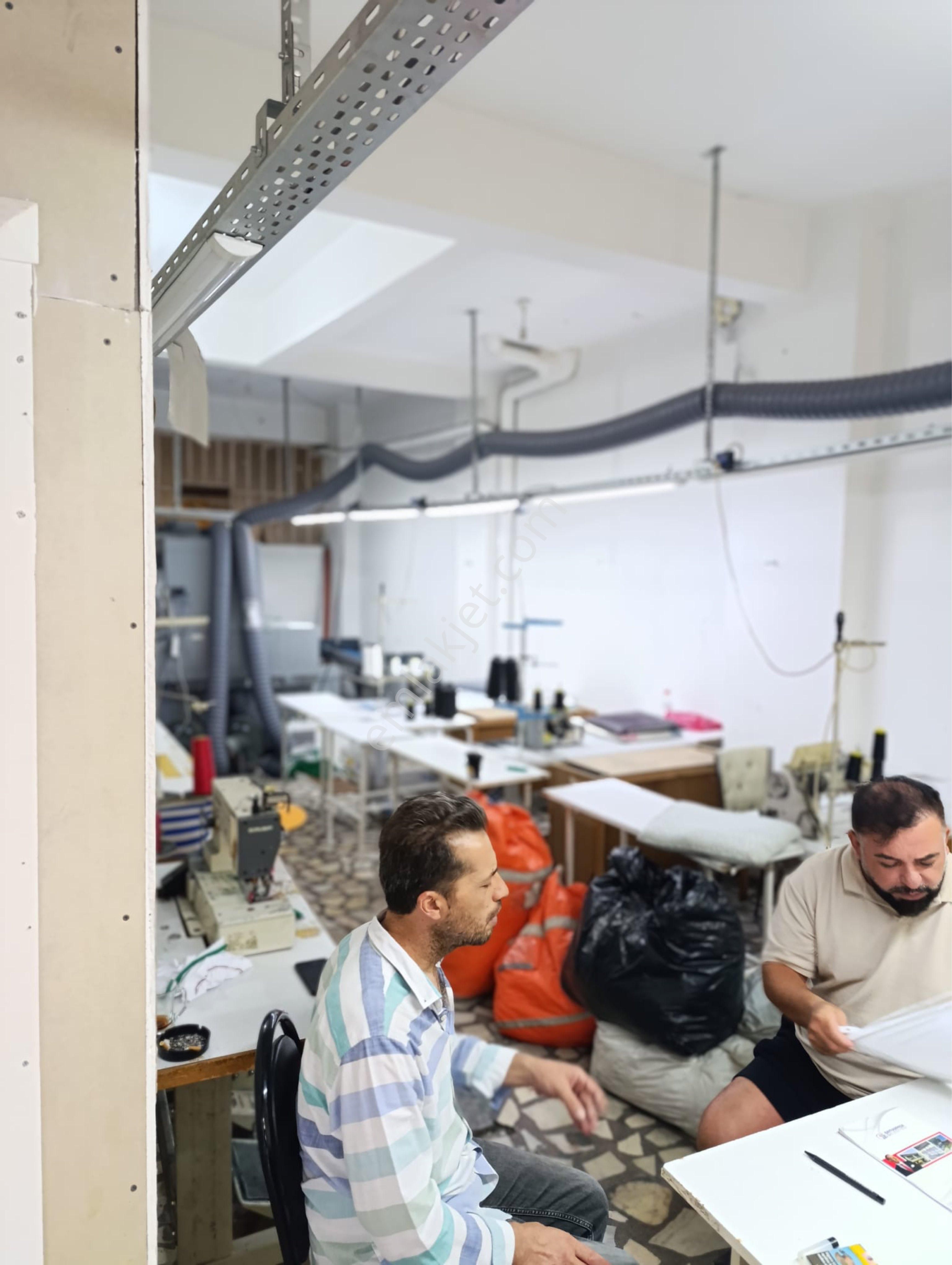 Es Emlaktan Satılık Dükkan - Görsel 3