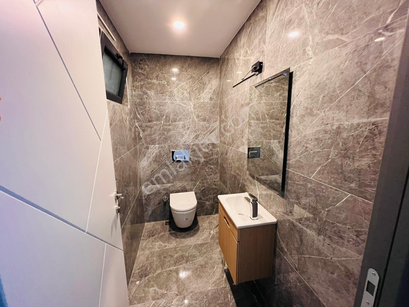 Kuşadası Davutlar’da Tek Müstakil Özel Havuzlu Satılık 3+1 Yazlık - Görsel 27