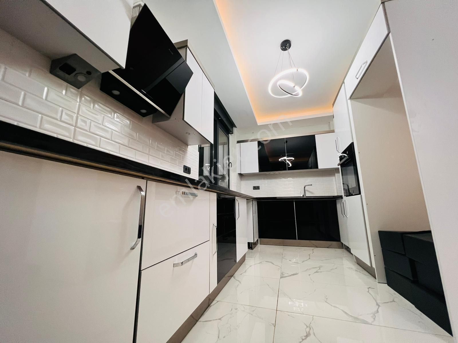 Kuşadası Davutlar’da Tek Müstakil Özel Havuzlu Satılık 3+1 Yazlık - Görsel 10