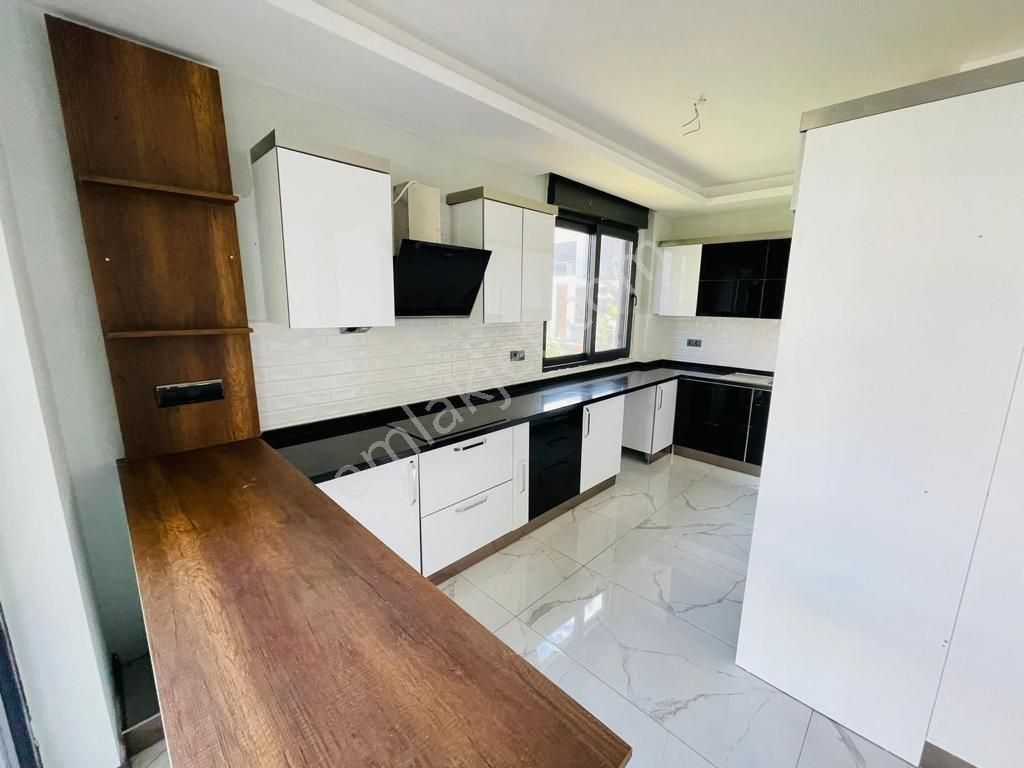 Kuşadası Davutlar’da Tek Müstakil Özel Havuzlu Satılık 3+1 Yazlık - Görsel 16