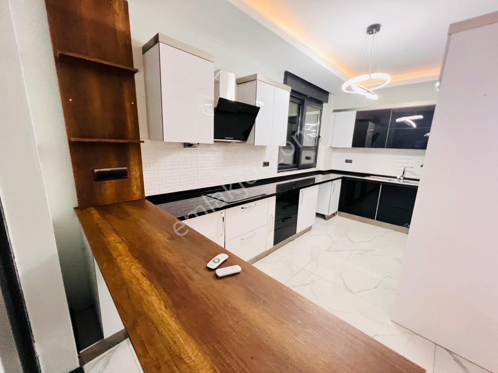 Kuşadası Davutlar’da Tek Müstakil Özel Havuzlu Satılık 3+1 Yazlık - Görsel 11