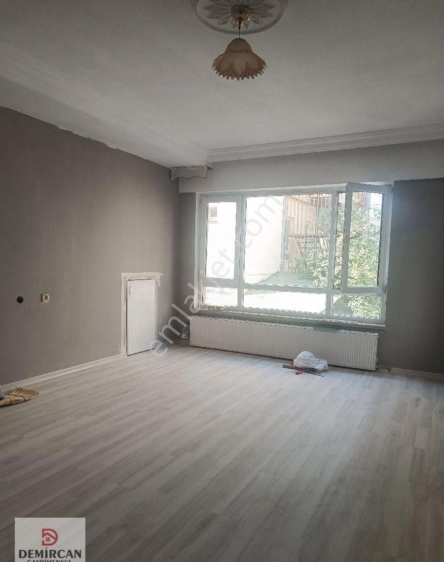 Etimesgut Piyade Mah. İstasyon Cad.de Katta Kiralık 3+1