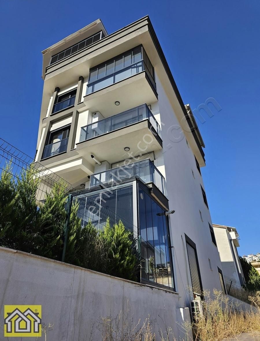 Önü Açık Balkonlu Doğalgaz Yerden Isıtma Sıfır 1+1 Kiralık Daire