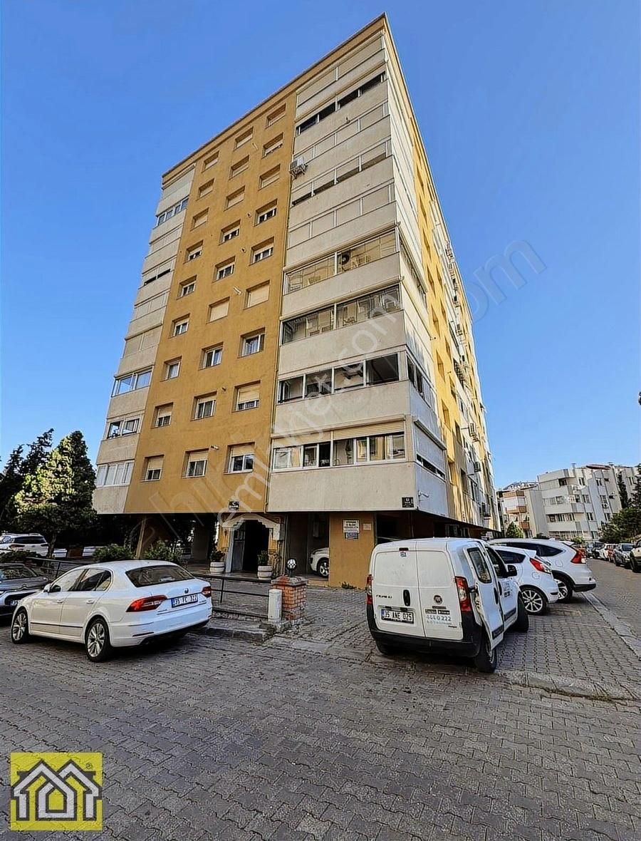 İstınye Avm Karşısı Site İçinde Deniz Manzaralı