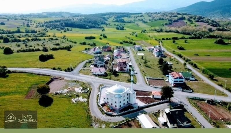İnfo Gayrimenkul Satılık Villa 782 M2 Arsa Sı Var 6+1 Mustakil