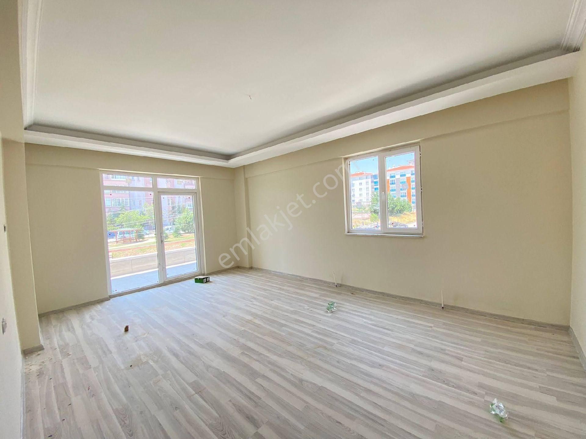 Polatlı İstiklalde 3+1/150m² Sıfır Daire