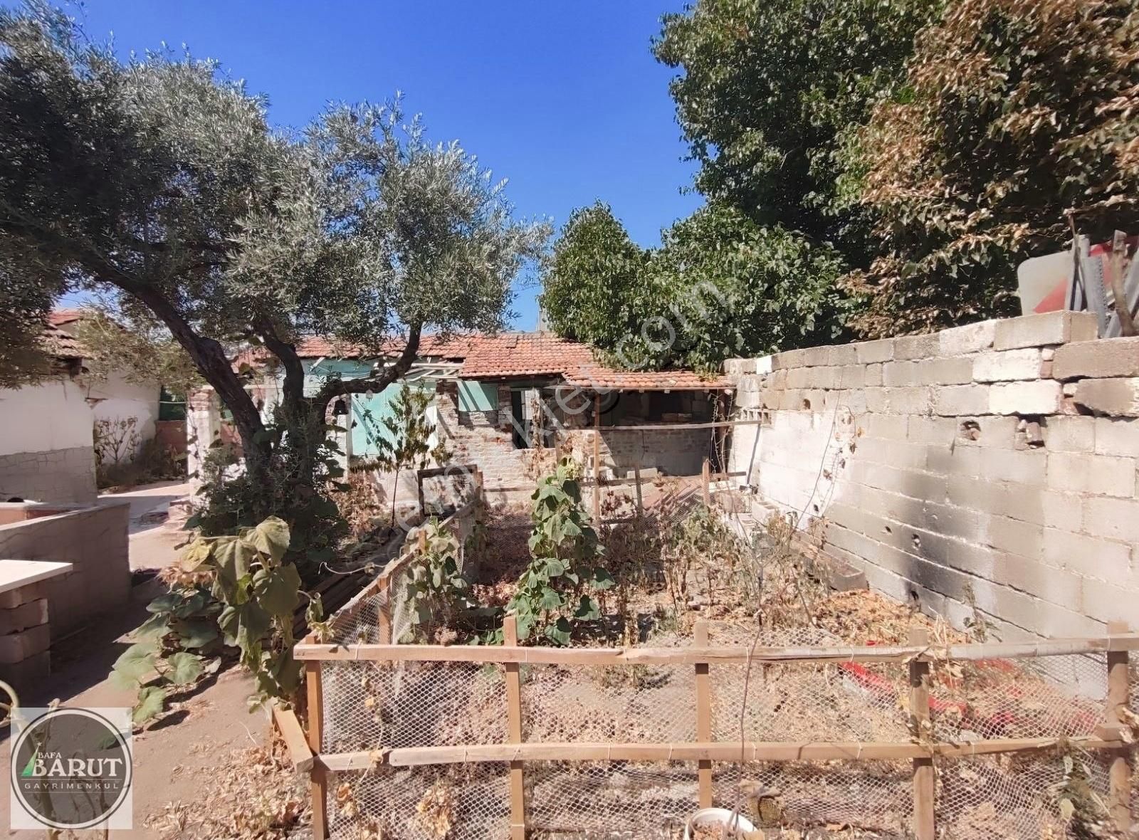 İncirliova Erbeyli 216 M2 Bahçeli Müstakil Hobi Evi - Görsel 10