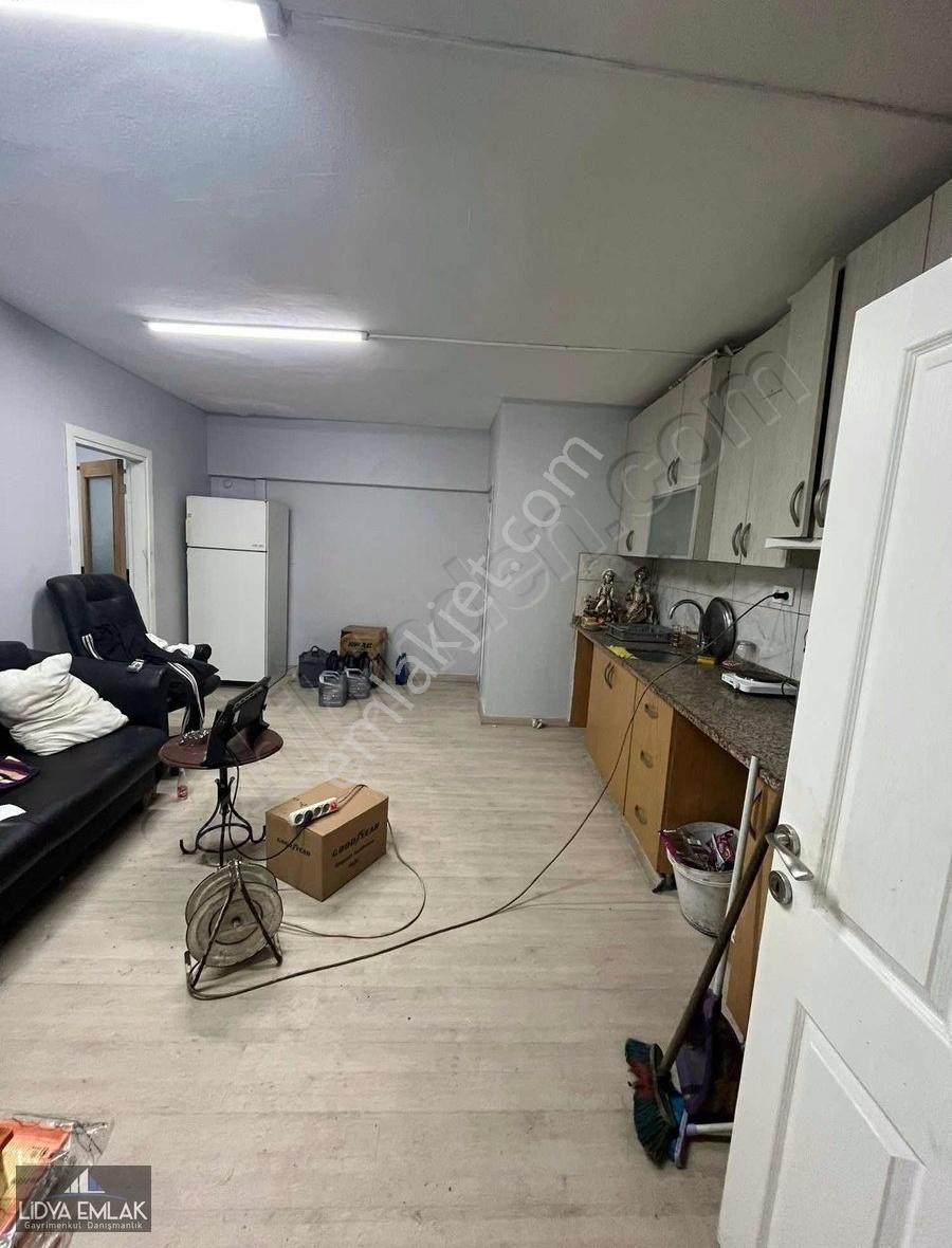 Seyrantepe Oto Sanayide Kiralık