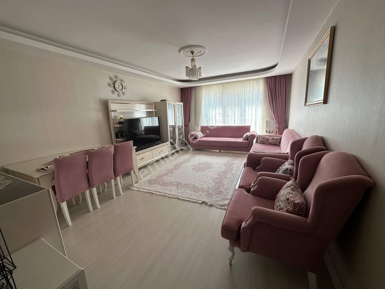 Karşıyaka Mah. 125 M²,3+1,asansörlü,1.kat,satılık,ara Kat Daire