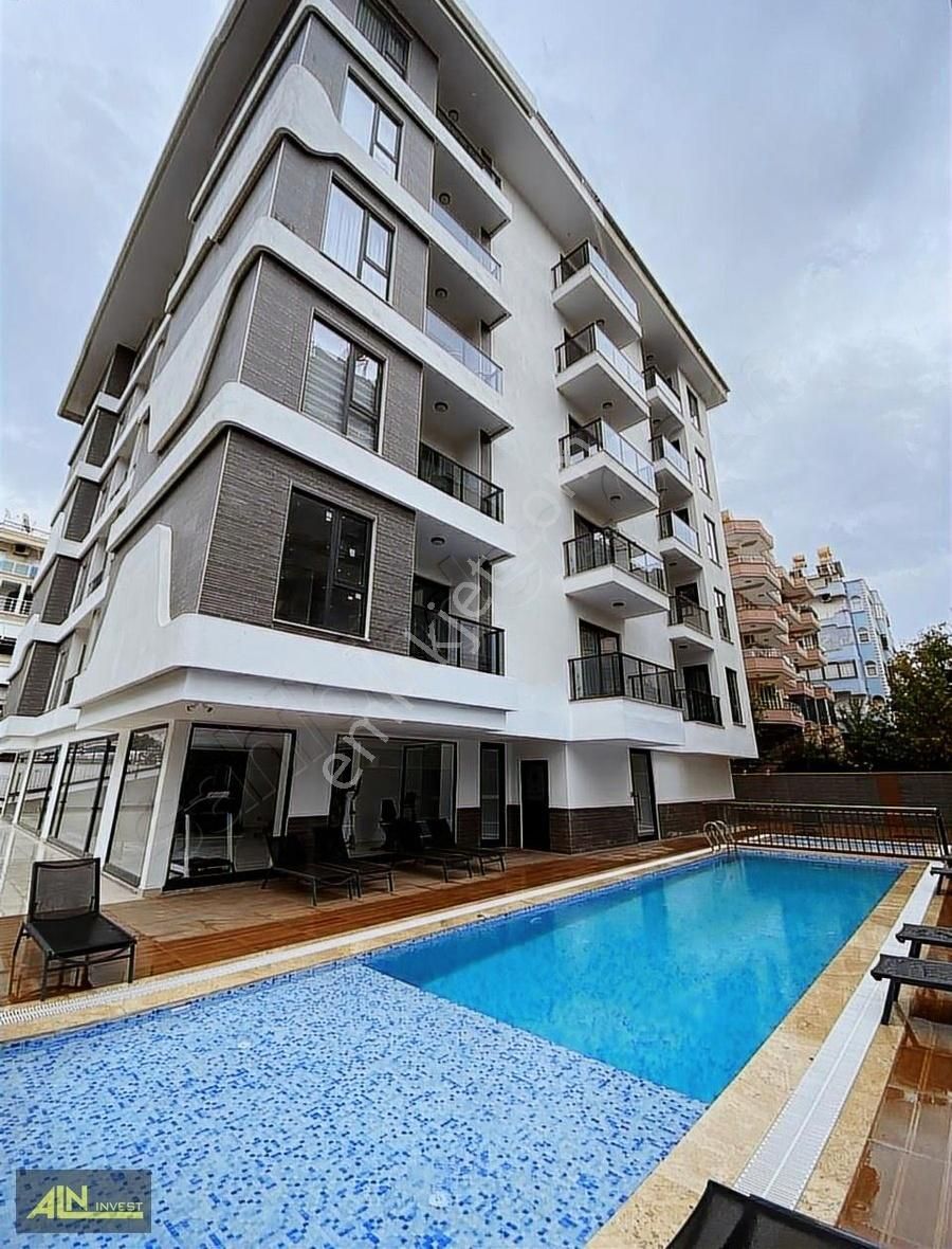 Denize 100 M Güllerpınarı Mahallesinde 1+1 Satılık Daire Eşyalı
