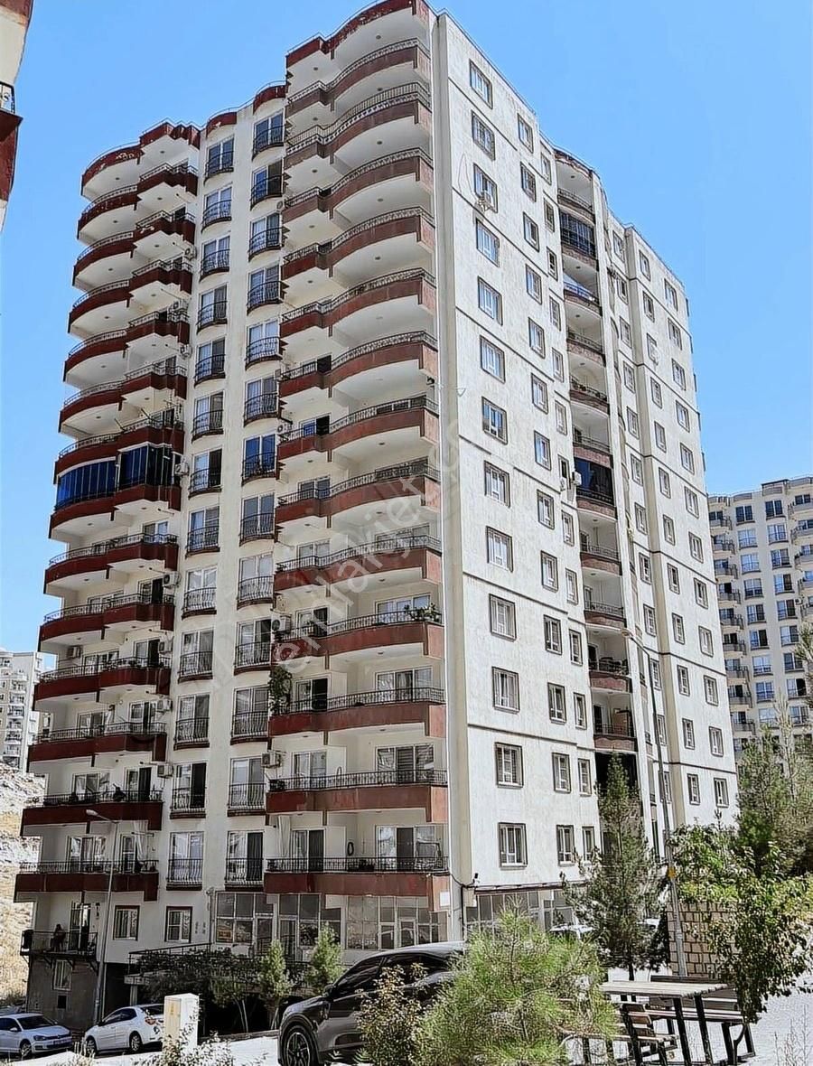 Gölbaş Emlaktan Araştırma Hastanesi Karşısı Kiralık 4+1 Daire