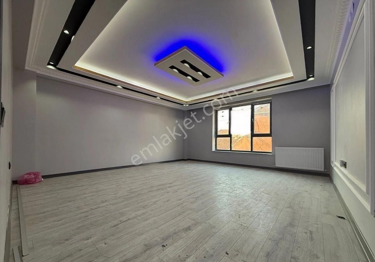 71evler Mah. Şehir Hastanesi Yakını Özel Garajlı 3+1 140m2 Daire