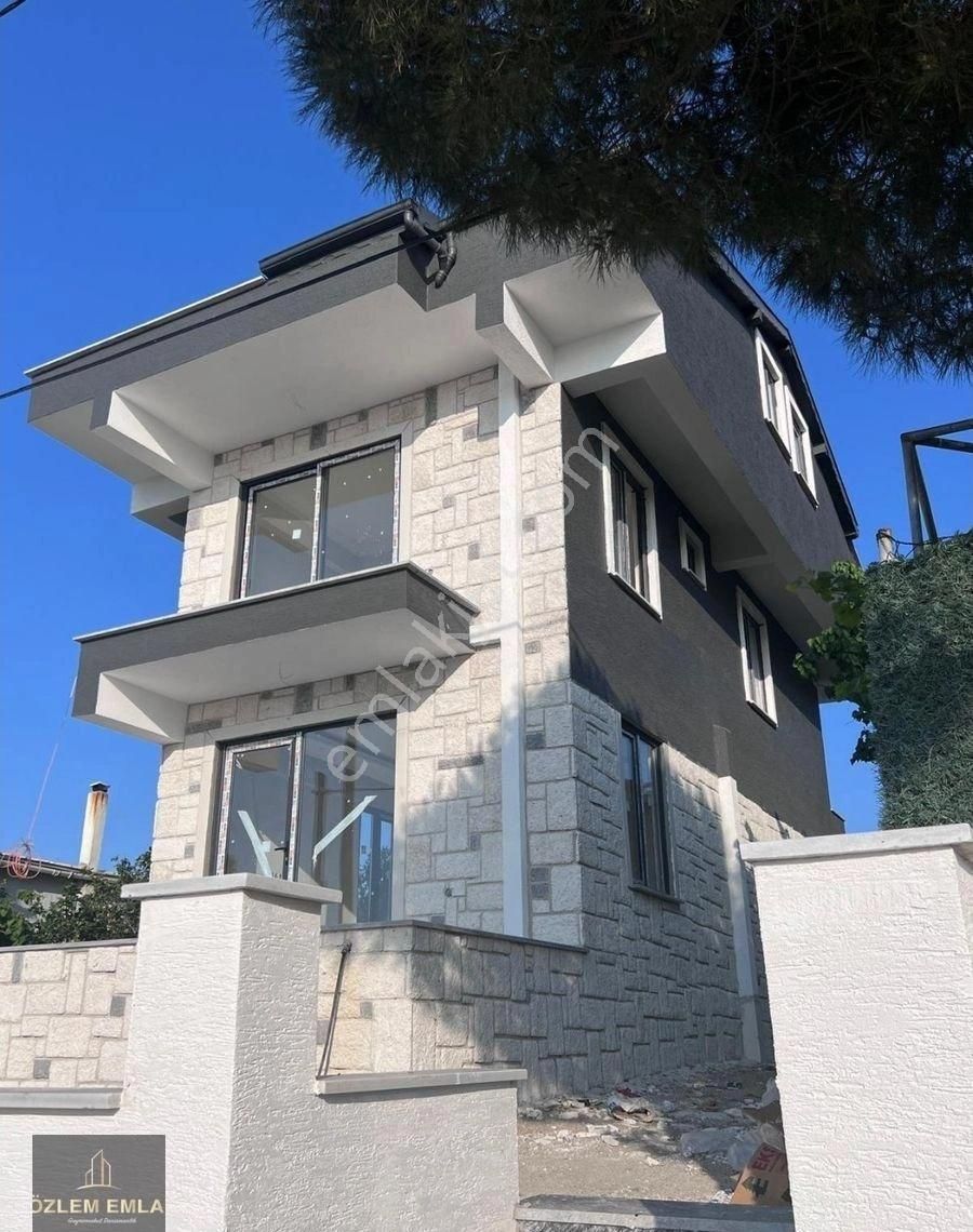 Bandırma Özlem Gayrimenkulden Maramara İncisi Avşa Adasında Satılık Lüx Villa - Görsel 2