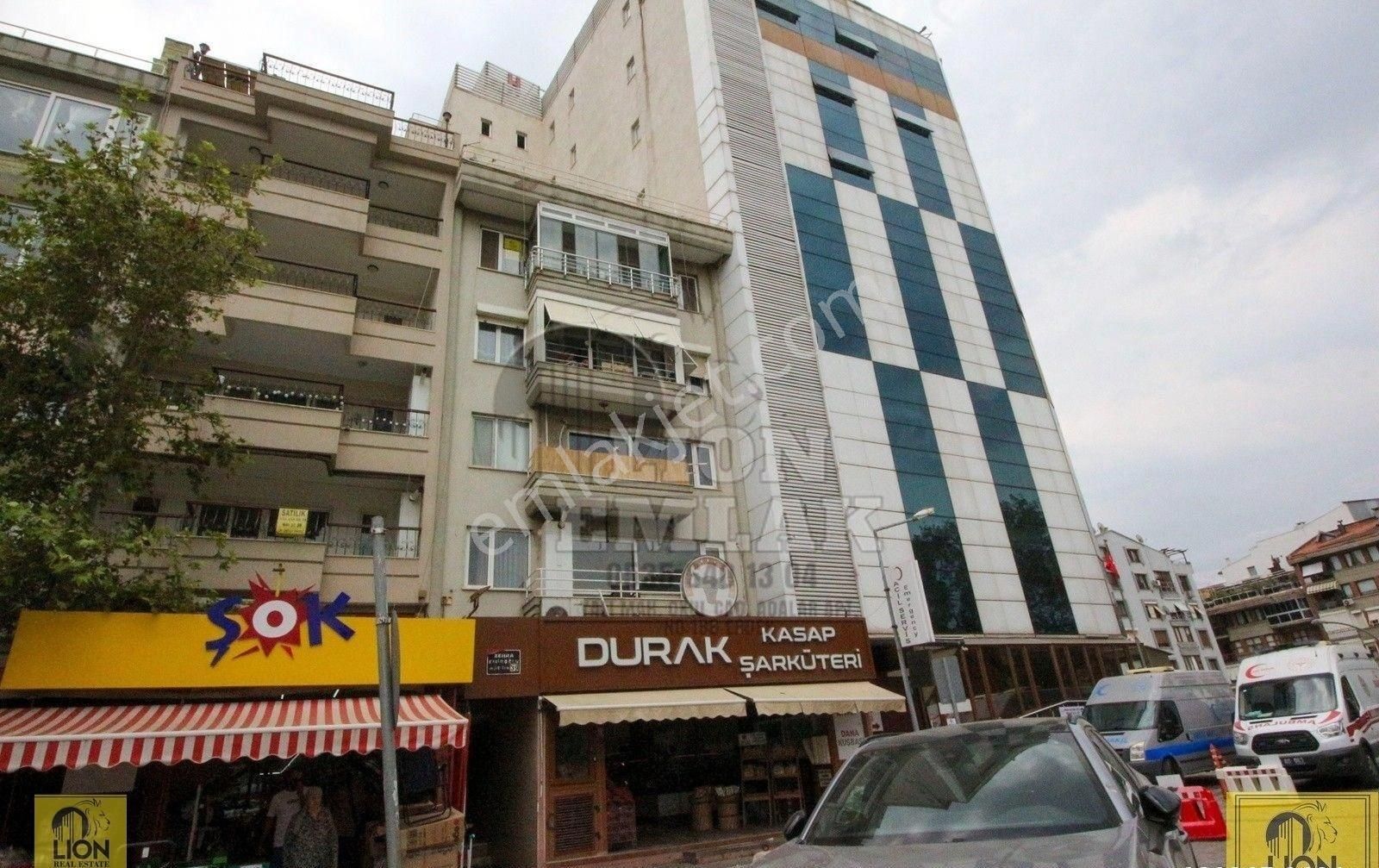 Erdek Yalı Mahallesi'nde Satılık Panoramik Manzaralı Denize Sıfır Daire