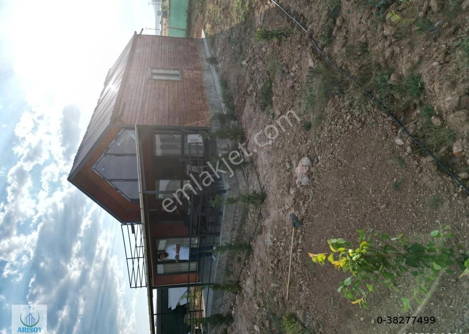 Çayırbağı Ev 110m² Ve Arsası 2066m² Elektrik Su Var İntikal Tapu