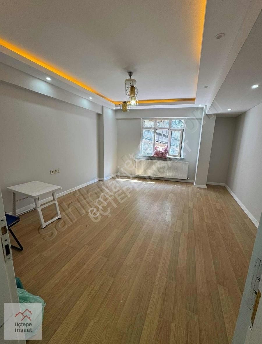 Ful Dekorlu Ve Masrafsız 1+1 Düz Giriş 70 M² İskanlı -balkonlu