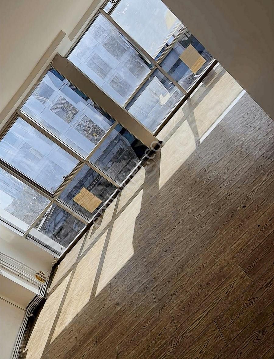 Esenyurt Belediyesi Karşısı Kiralık Dükkan