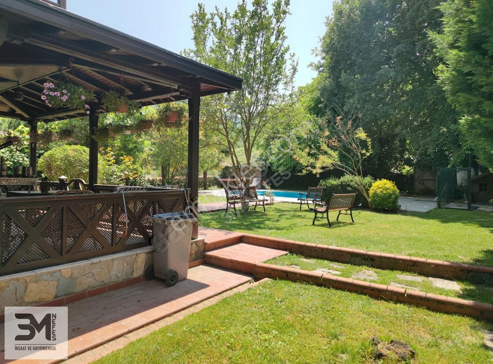 Sapanca Yanık 1583 M2 İçinde 2,5 Katlı Havuzlu Villa Ve Arsası - Görsel 15