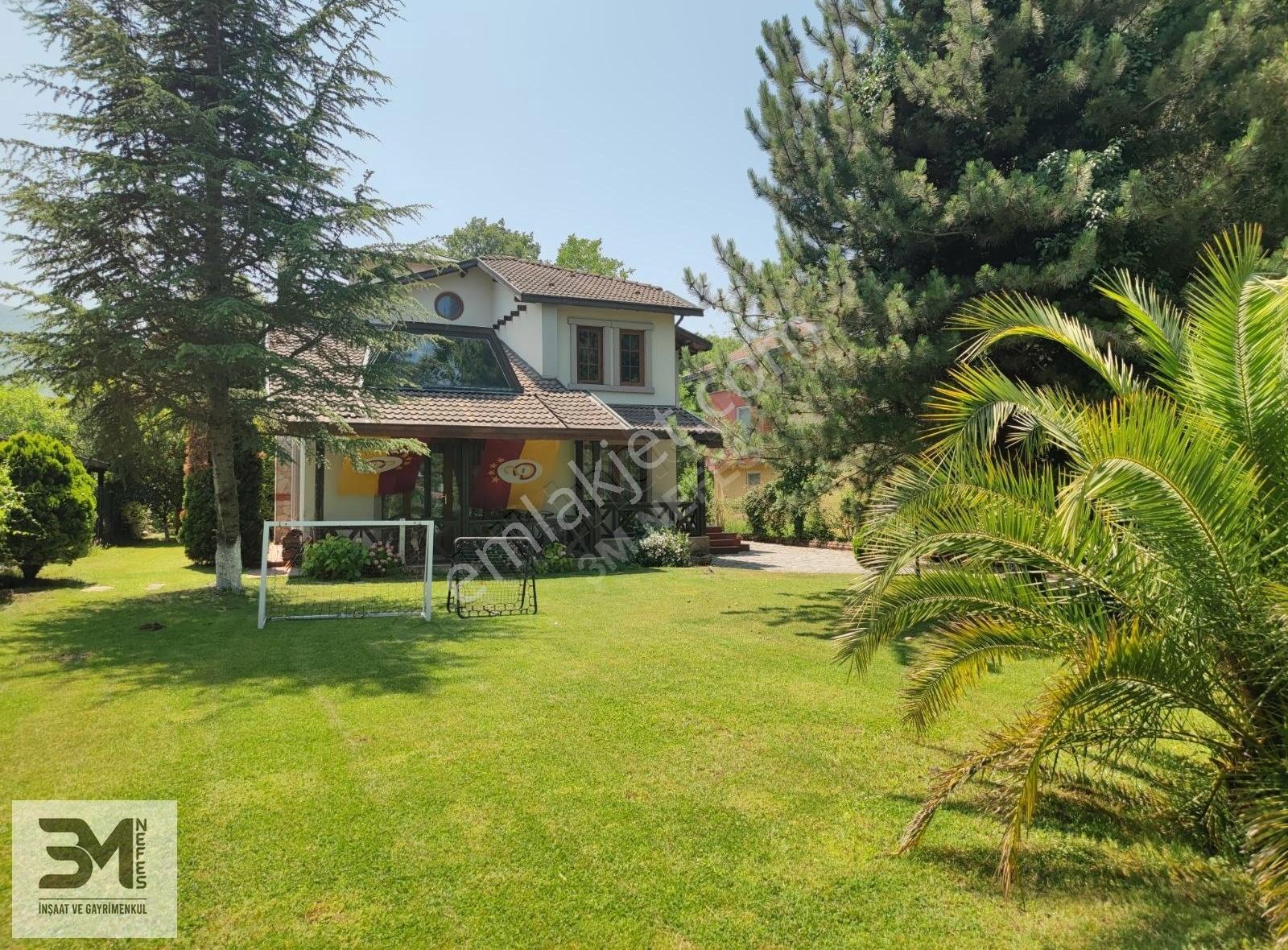 Sapanca Yanık 1583 M2 İçinde 2,5 Katlı Havuzlu Villa Ve Arsası - Görsel 25