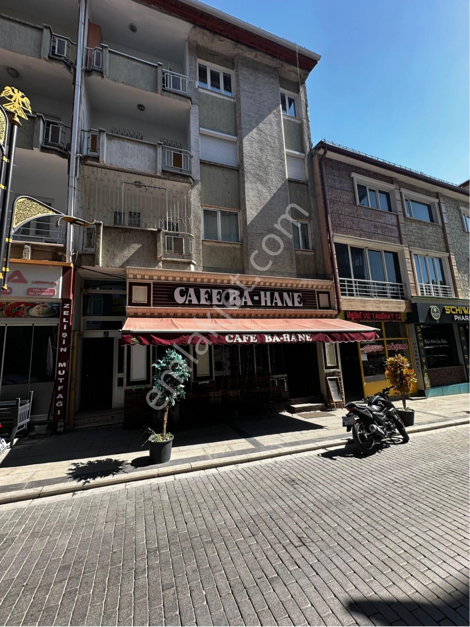 Aseın Emlak’tan Cafeler Sokağında Satılık 200 Mt Güzel Bir Dükkan