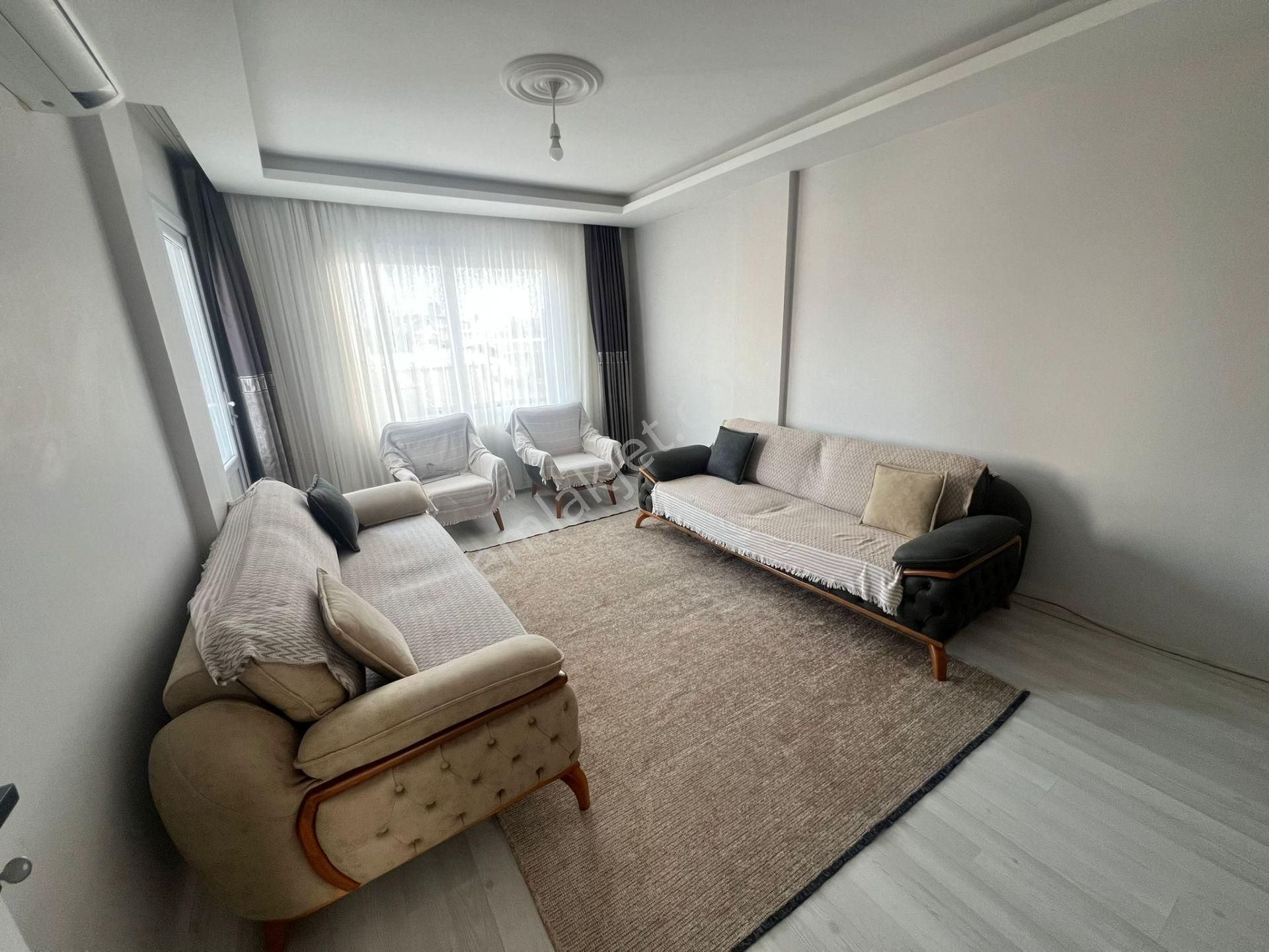Arve'den Forum Avm Ve Denize Yakın Konumda Ful Eşyalı 3+1konforu