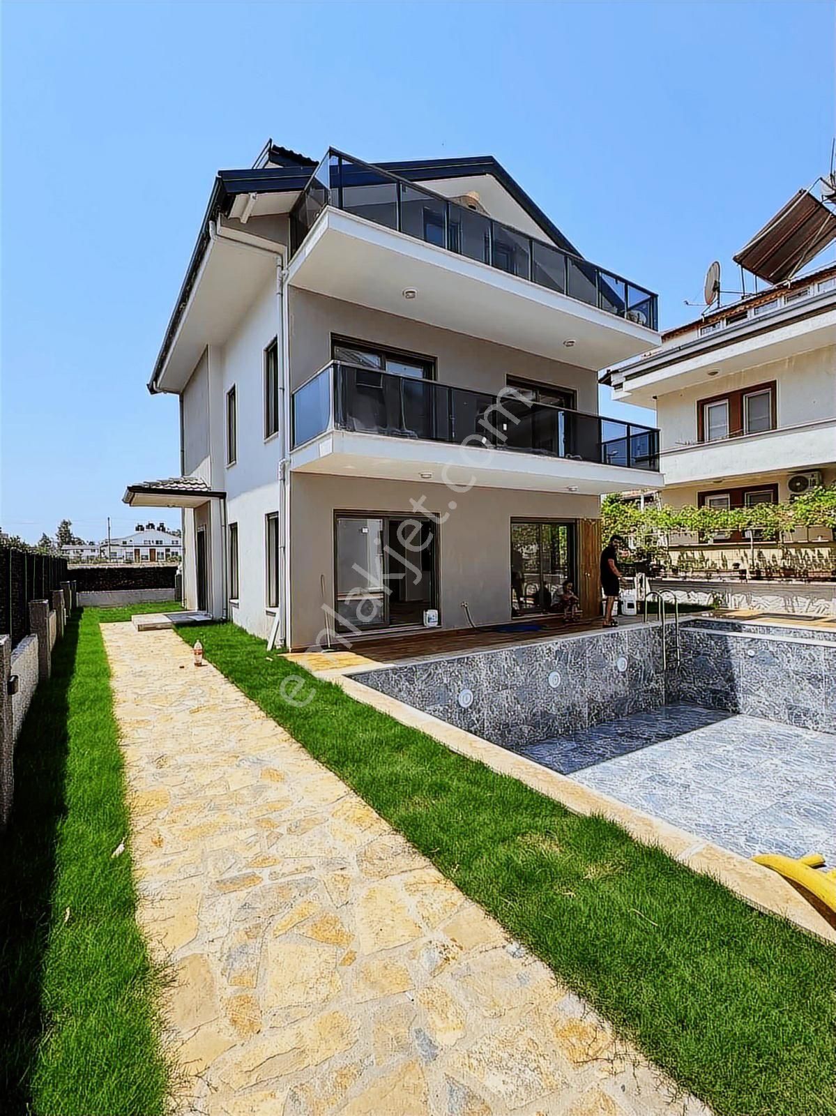 Karagedik Merkaz De 4+1 Müstakil Havuzlu Sıfır Villa Satılık - Görsel 24