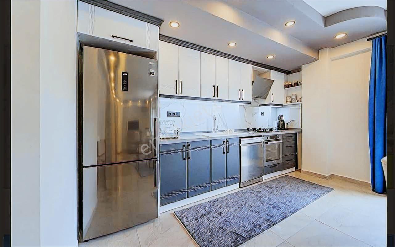 Yeşilüzümlü'de 300 M2 Arsa Payı 4+1 Müstakil Villa Satılık - Görsel 8