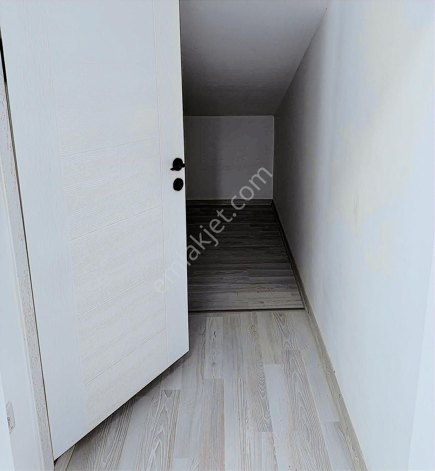 Yeşilüzümlü'de 277 M2 Arsa İçerisinde 4+1 Satılık Villa - Görsel 3