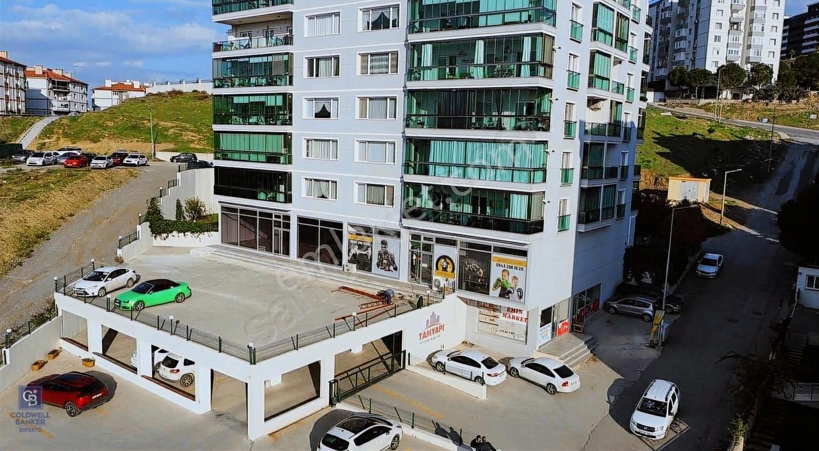 Kent-2' De Muhtelif İş Kollarına Uygun 260 M2 Kiralık Dükkan