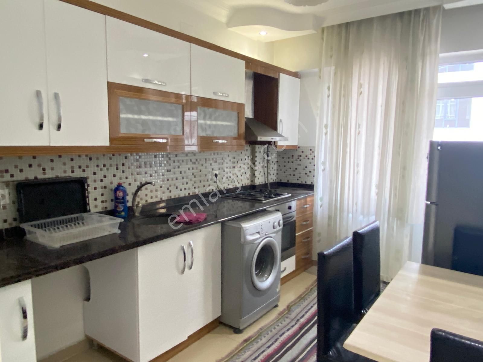 Kiralık Full Eşyalı Bülbülzade'de Bakımlı 2+1 Daire Toprak Emlak