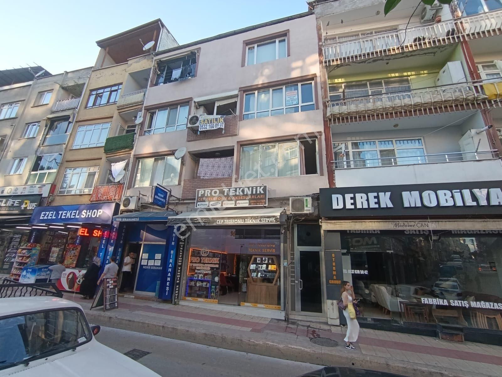 Agabali Caddesi Uzerinde Temiz Daire