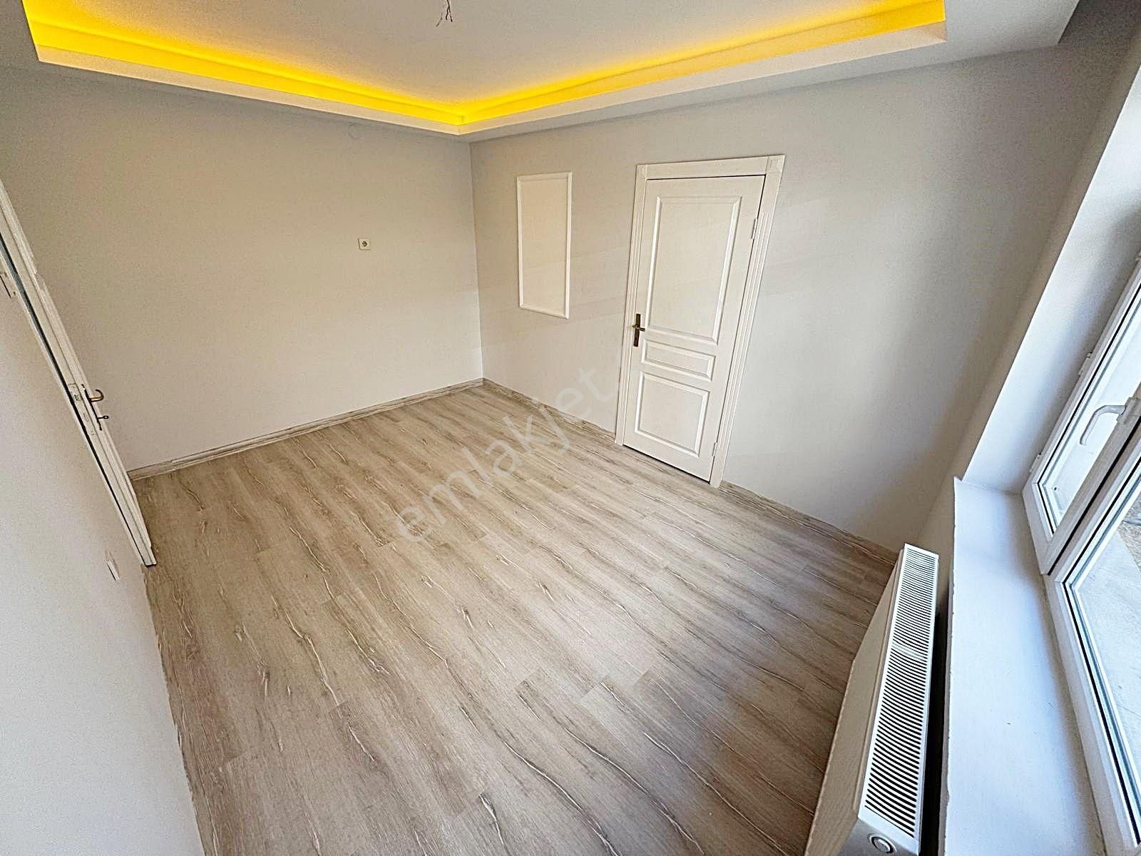 Emsalsiz Sanatoryum Caddesi Üzerinde 2+1 Giriş Kat Full Yapılı - Görsel 4