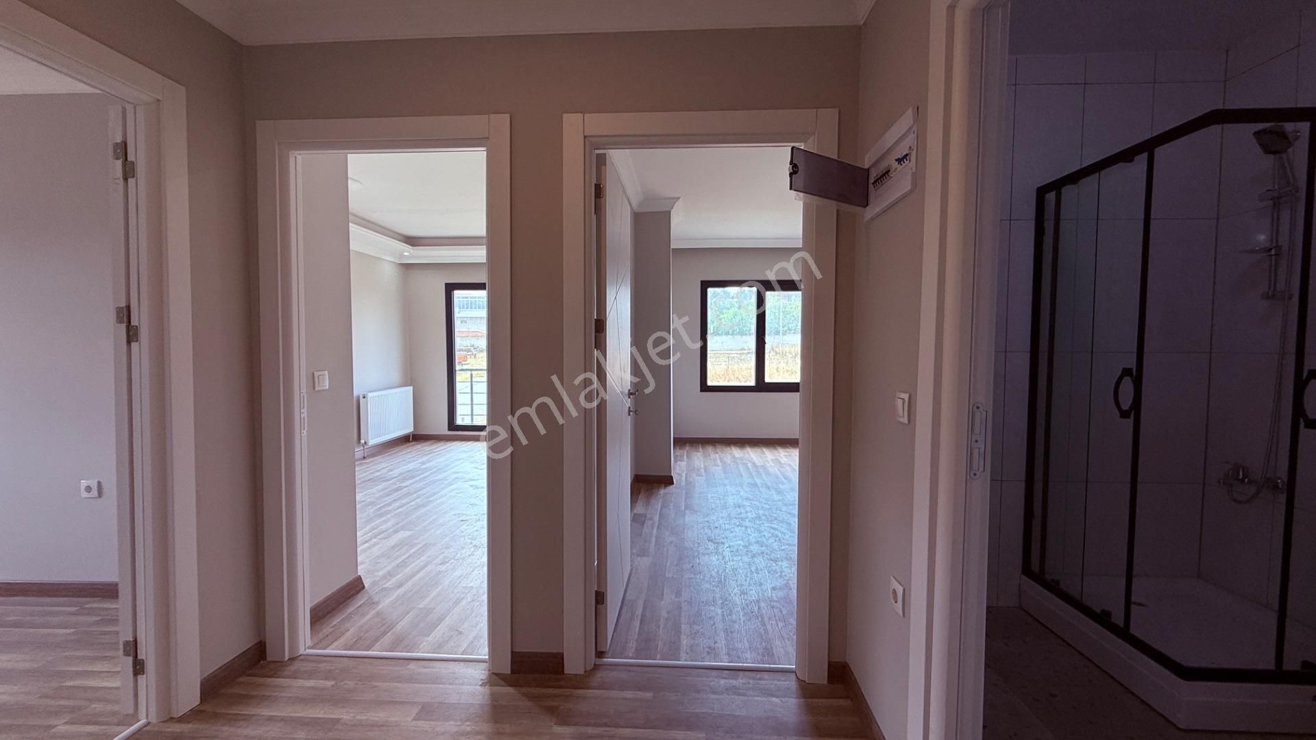 Wisremden Değirmenköy De Çarşıya Yakın, Ara Kat, Güney Cephe, Sıfır 2+1 Daire - Görsel 13