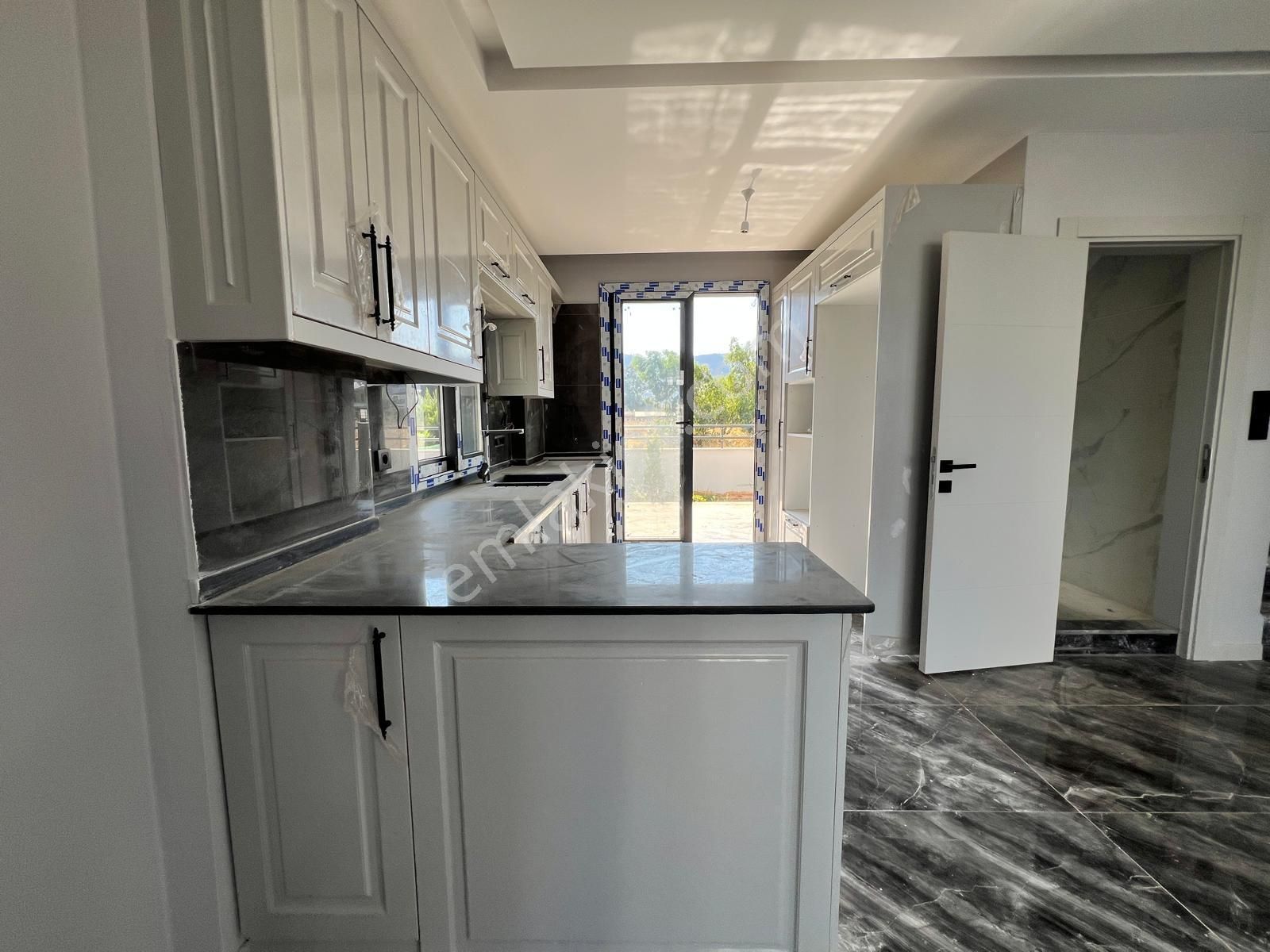 Yetişen Alır!!! Seferihisar Cumhuriyet Mah Tek Müstakil Villa - Görsel 14