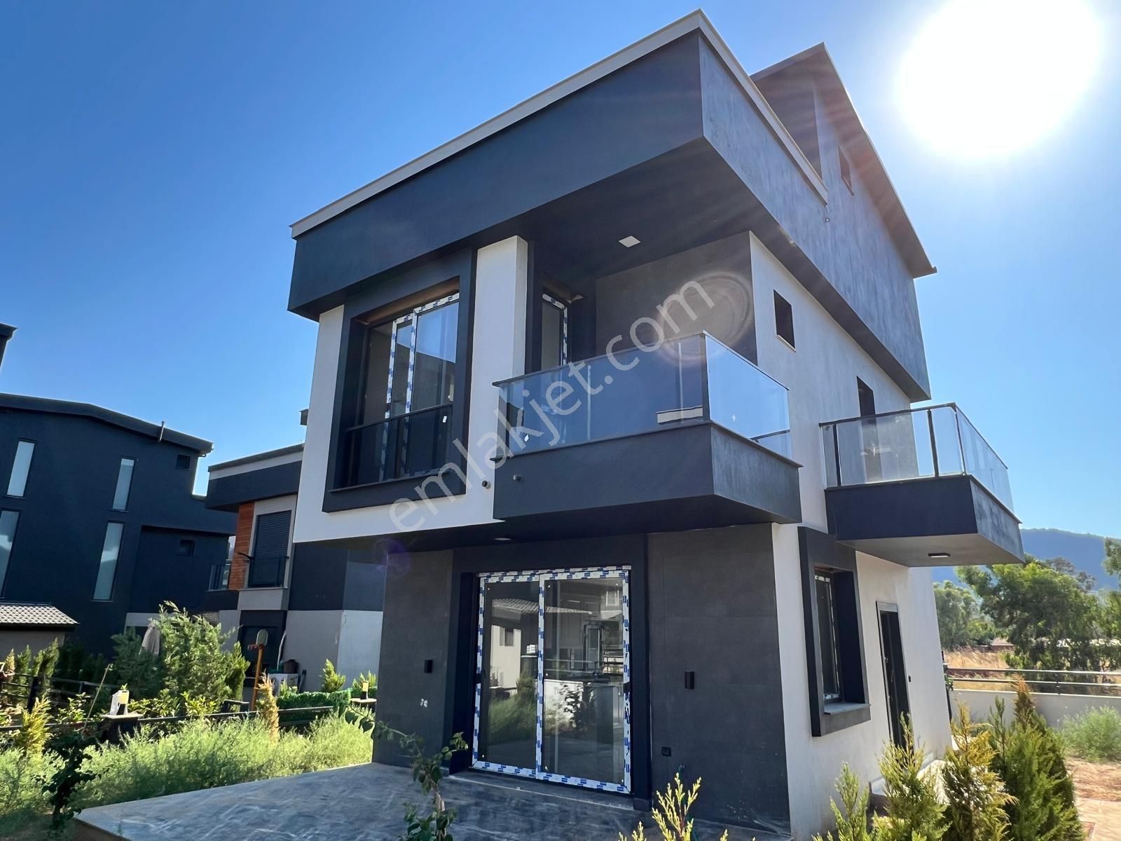 Yetişen Alır!!! Seferihisar Cumhuriyet Mah Tek Müstakil Villa - Görsel 24