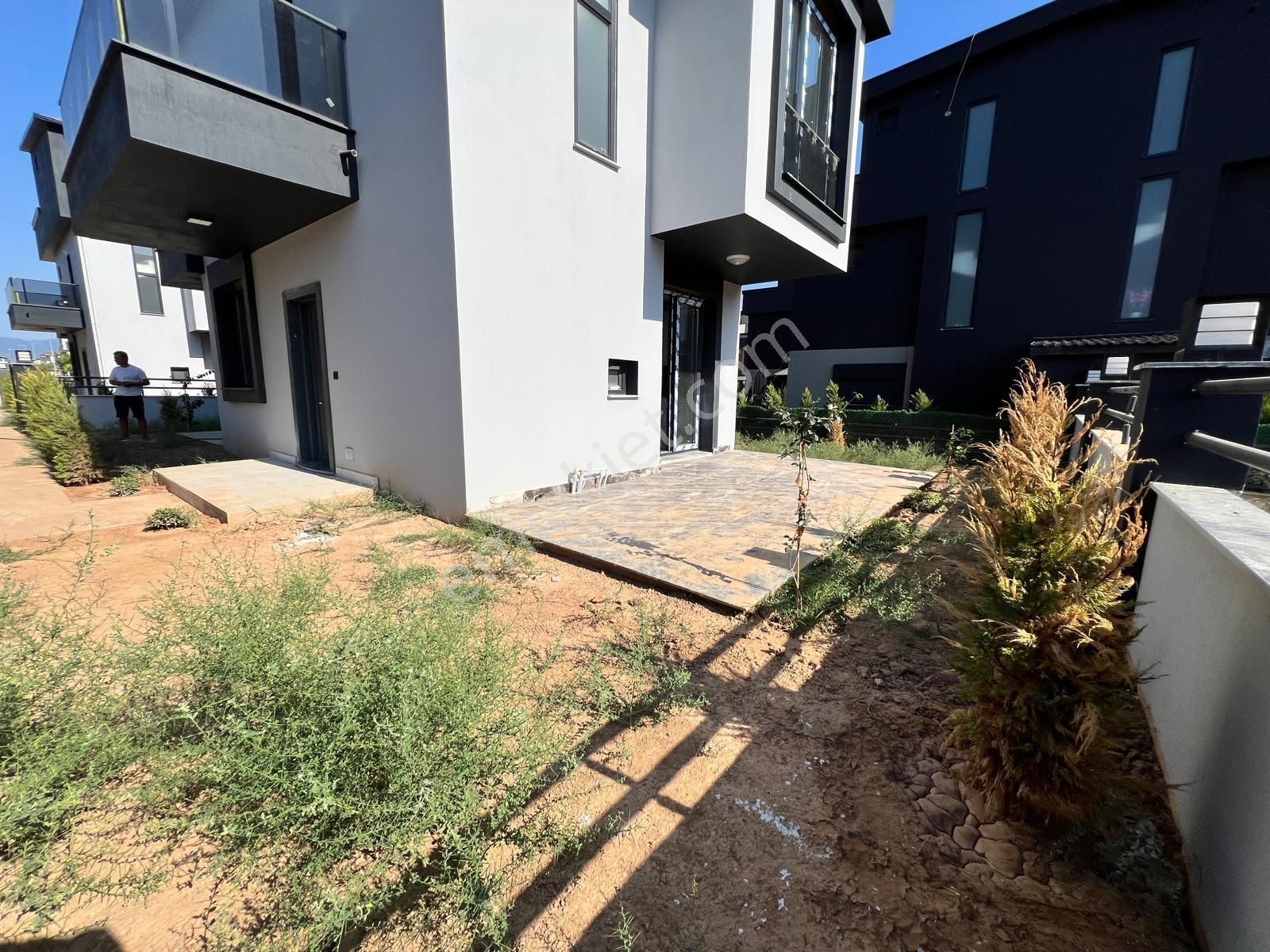 Yetişen Alır!!! Seferihisar Cumhuriyet Mah Tek Müstakil Villa - Görsel 3