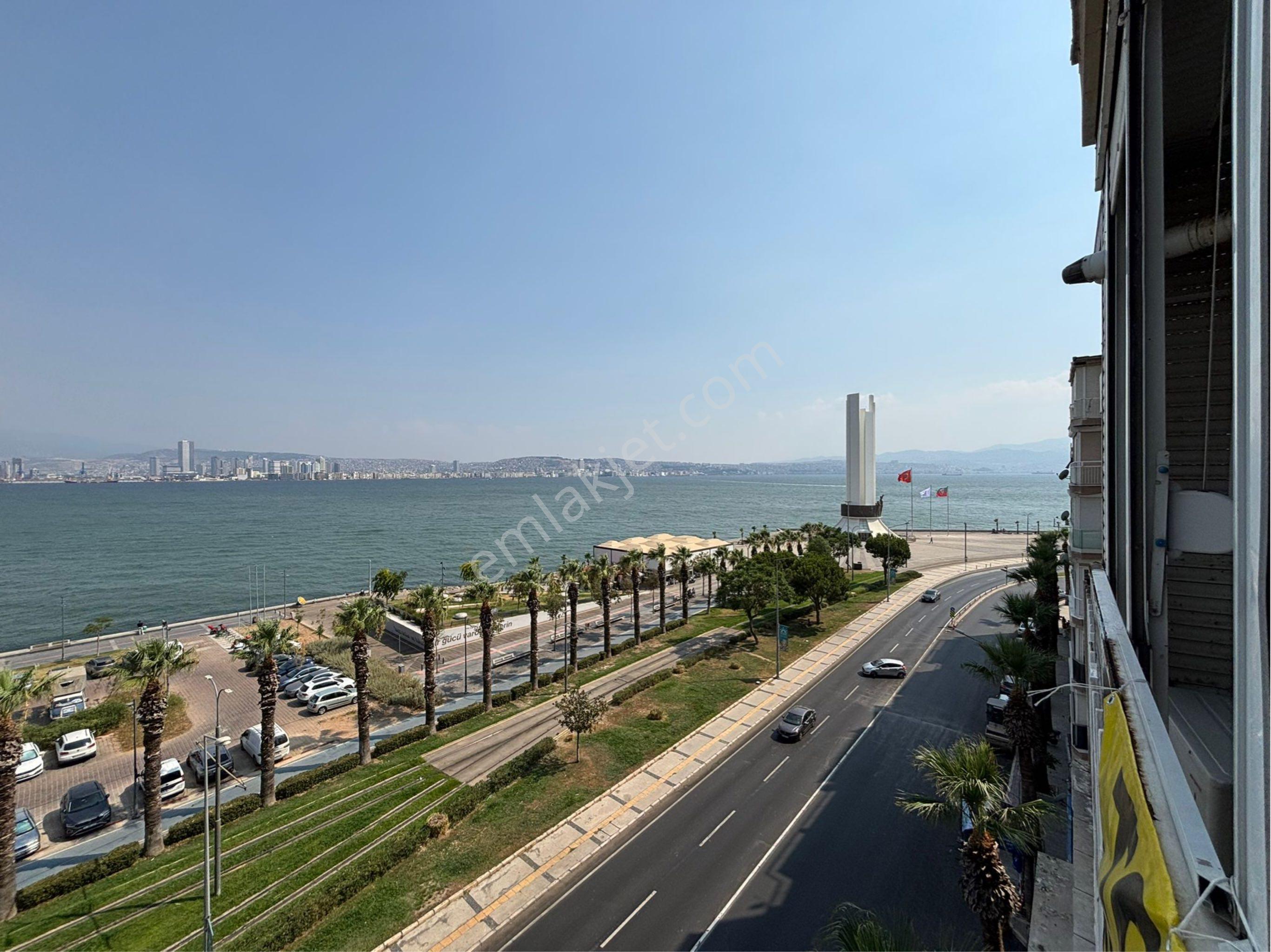 Karşıyakada 2+1 Kombili 6.kat Deniz Manzaralı Yalı Dairesi! - Görsel 15