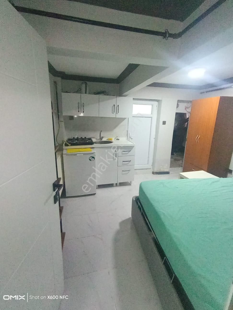 Fatih İskenderpaşa Mahalesinde Kiralık Stüdyo Daire Yabancıya Uygun