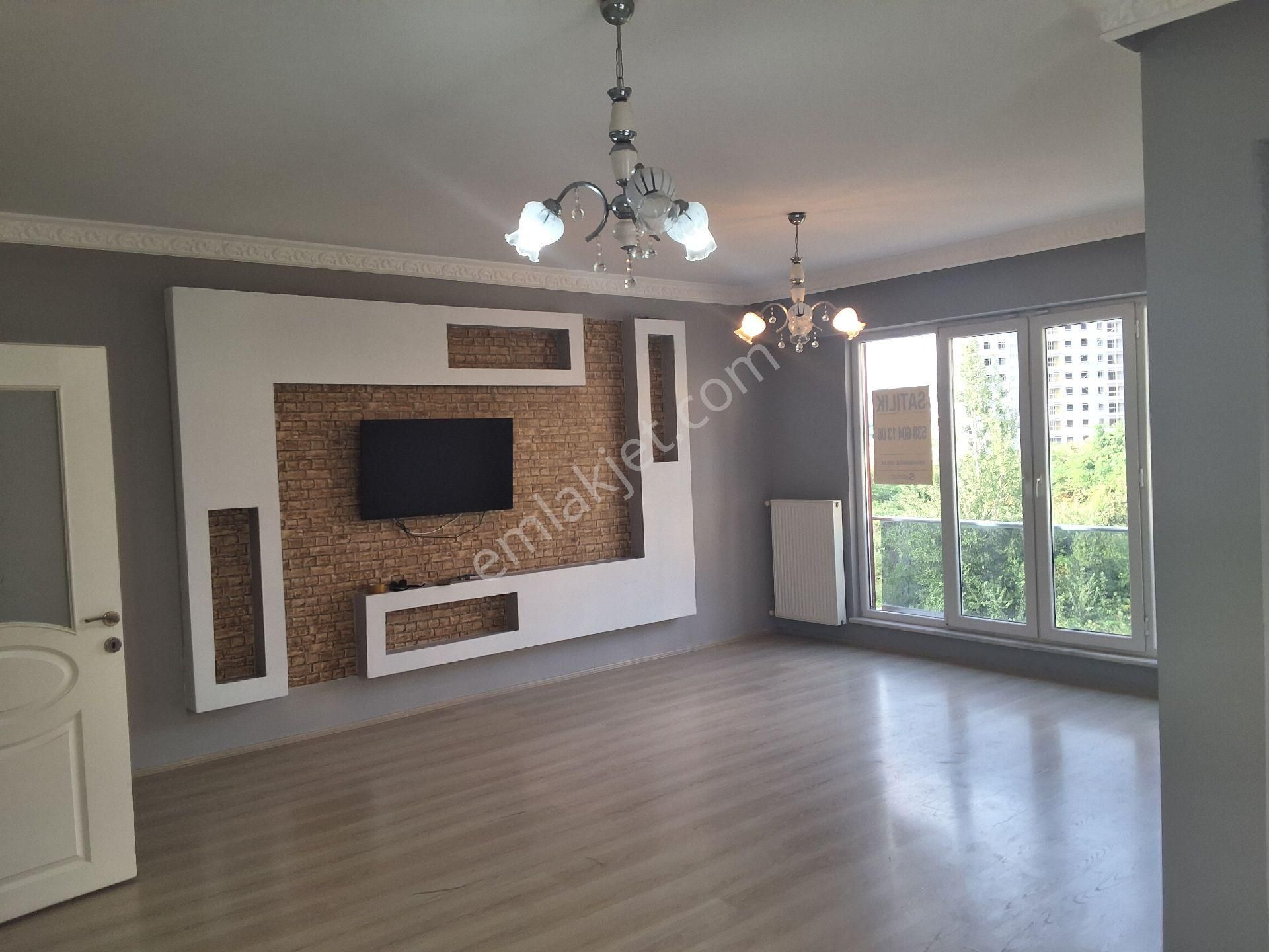 Karamanoğlu Emlak'tan 110 M2