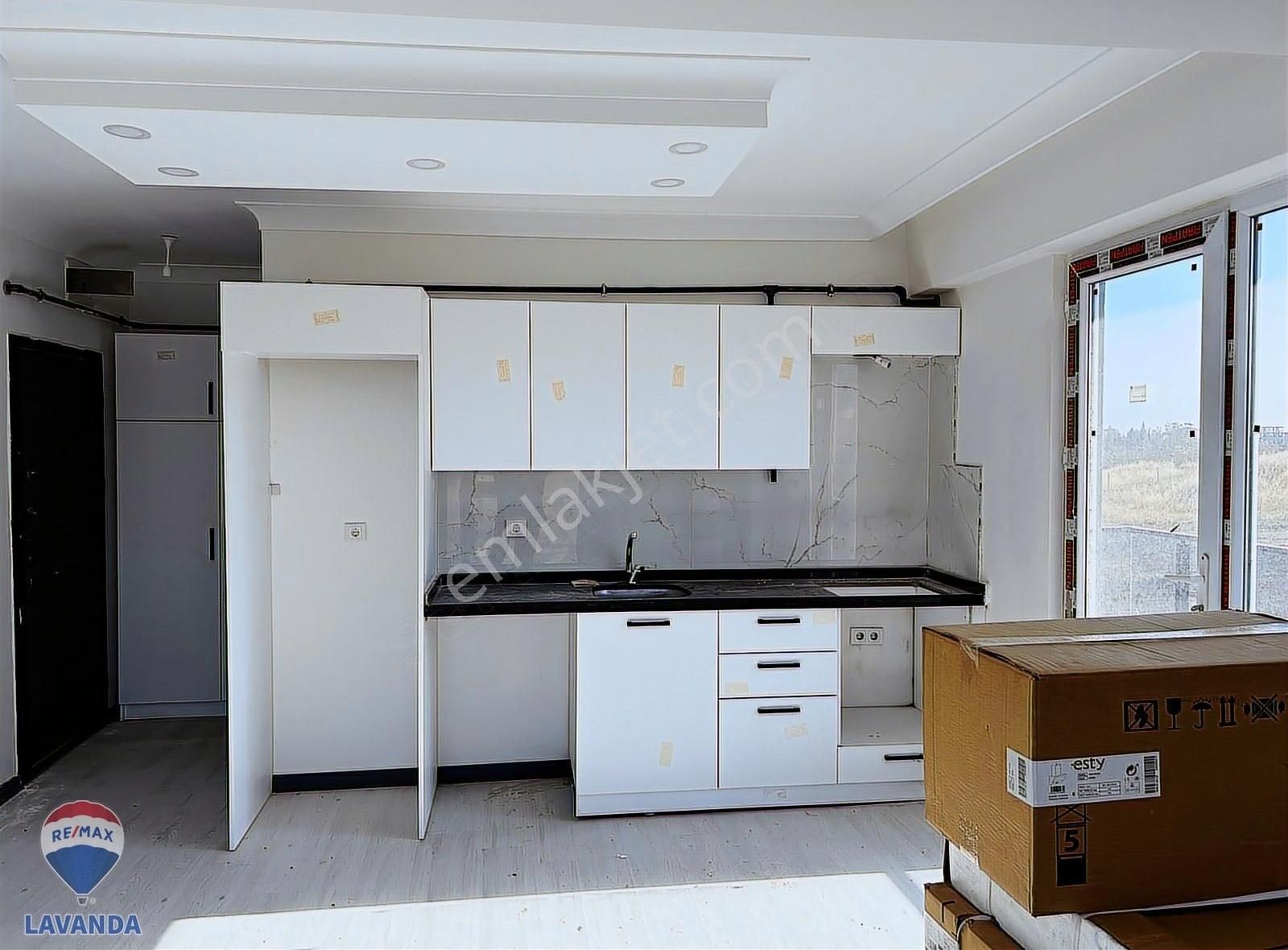Remax Lavanda'dan Fırsat! Rumeli Mahallesinde Sıfır 1+1 Kiralık