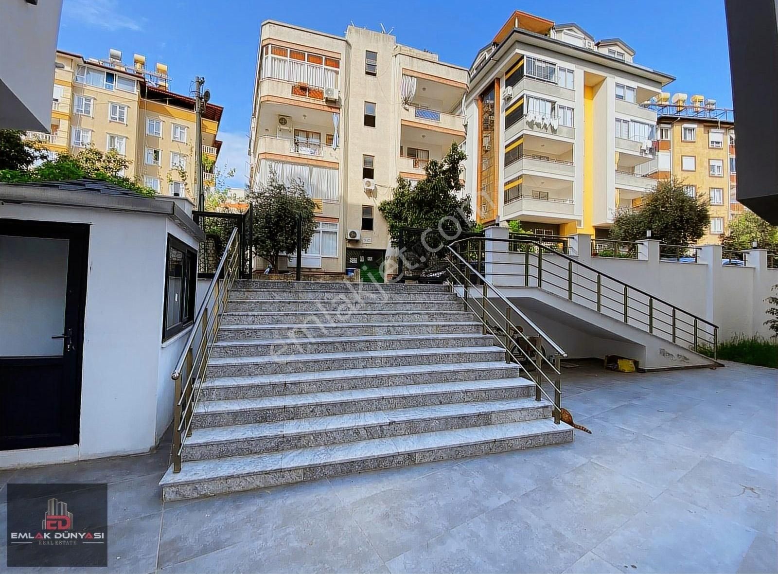 Alanya Da Eşsiz Site İçerisinde Lüks Daire!!