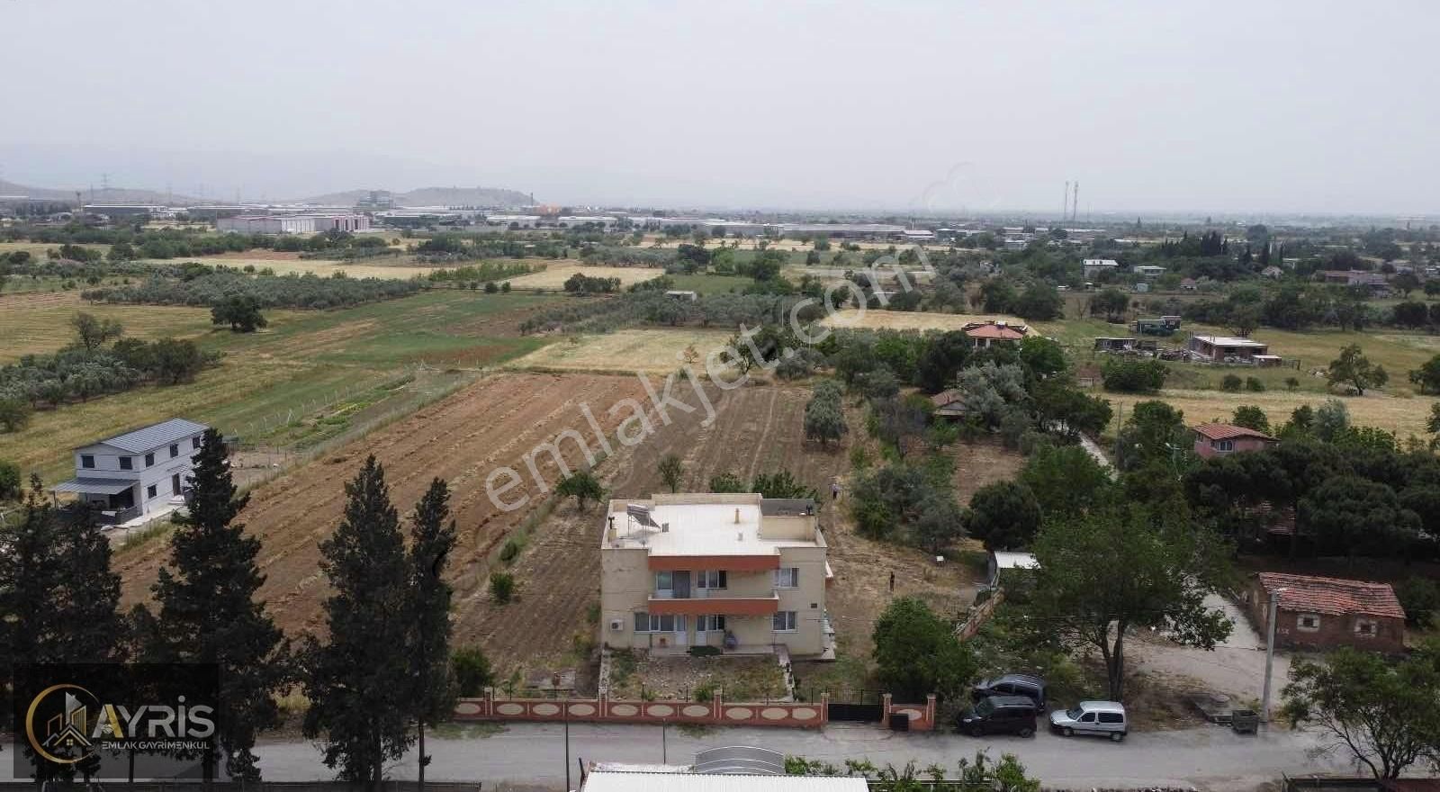 İzmir Aliağa Helvacı Köyü Satılık Müstakil Ev