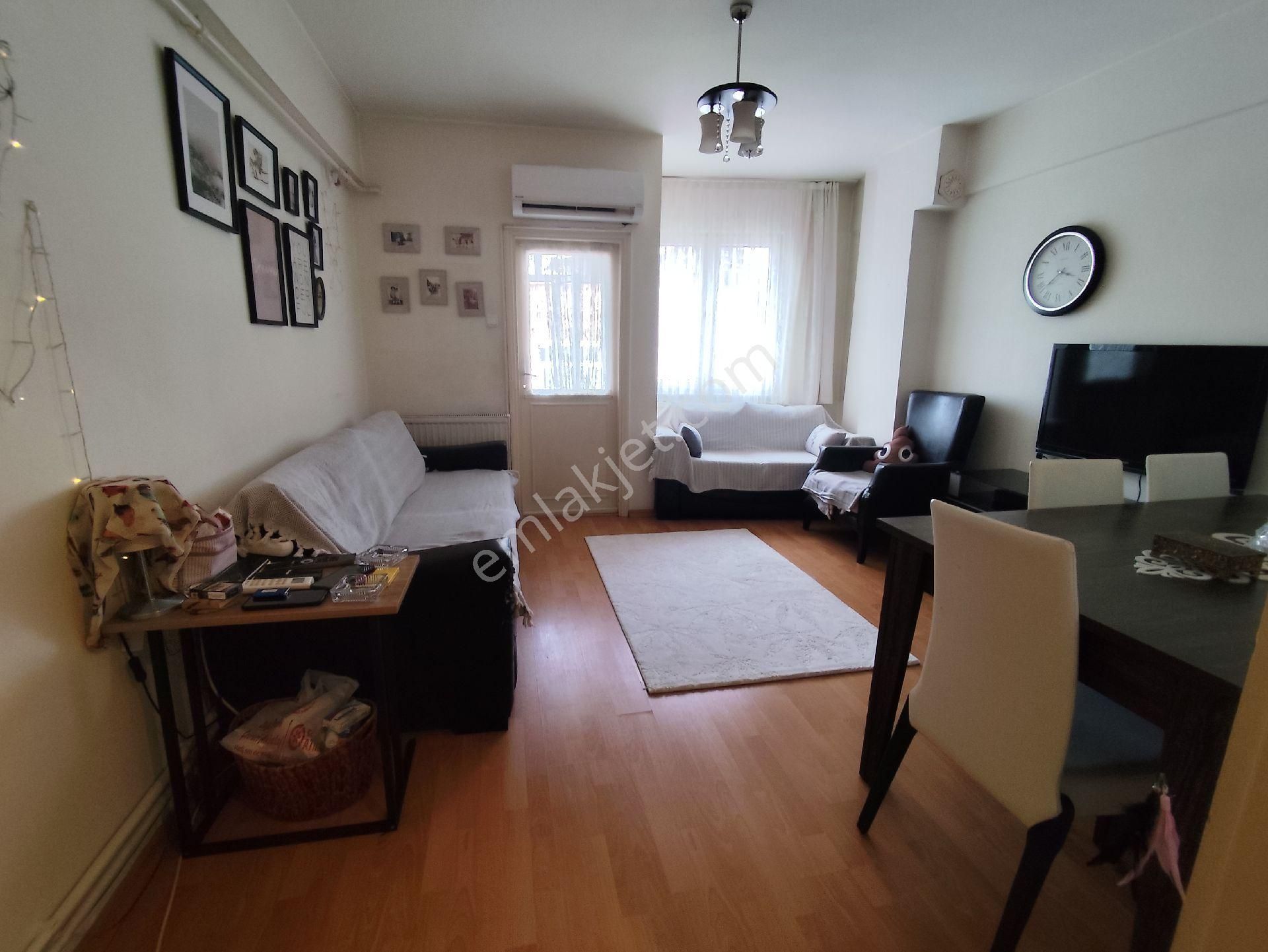 Kocamustafapaşada Satılık 2+1 Daire